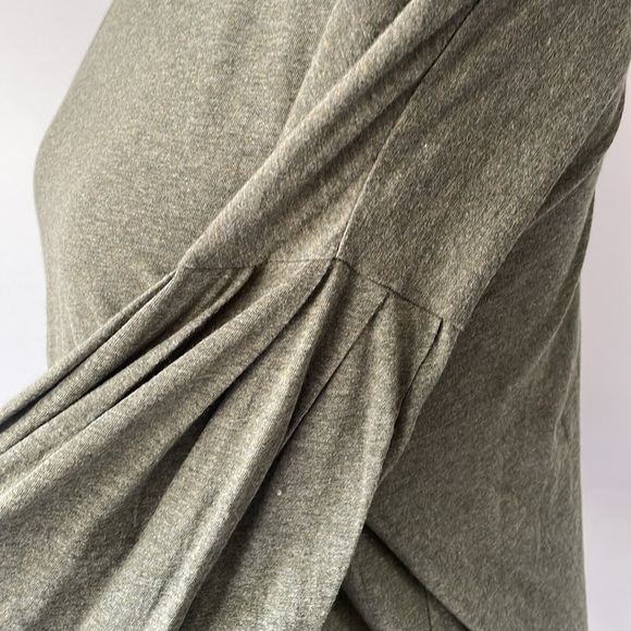 Banana Republic 🍌Green Top - Picture 5 of 6